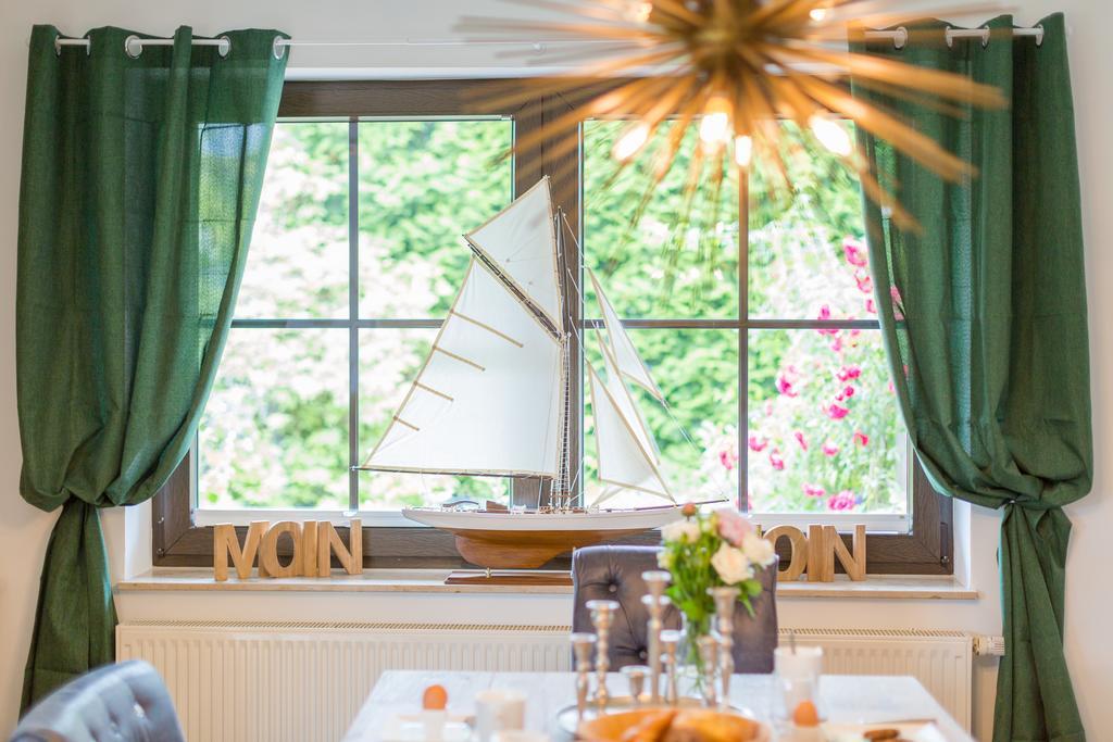 Ferienwohnungen Haus Am Strand Zingst Exterior foto
