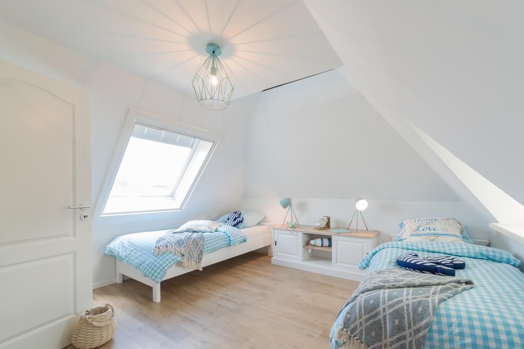 Ferienwohnungen Haus Am Strand Zingst Exterior foto